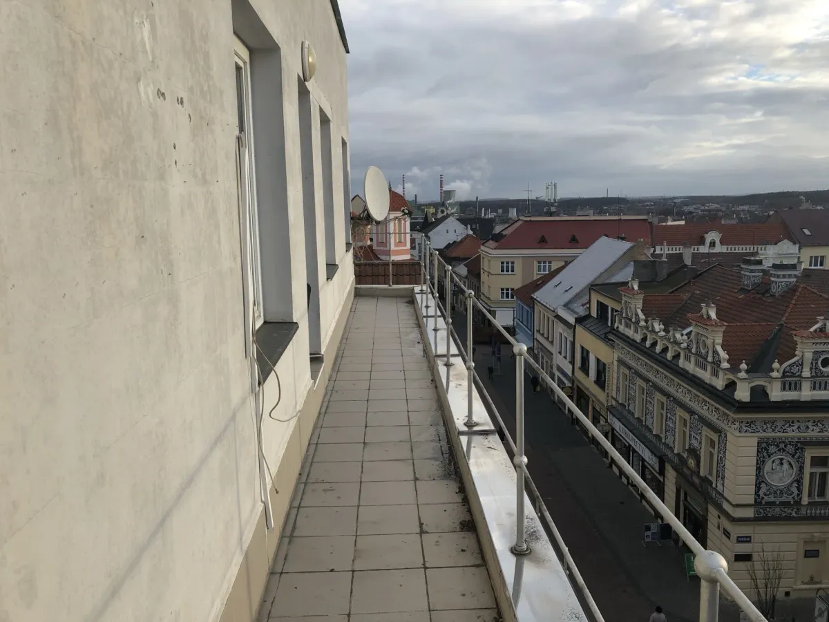 Prodáme 27+4 v centru města