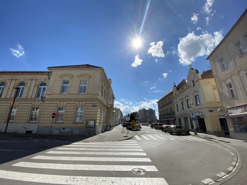 Dvě varianty horní části hlavní třídy